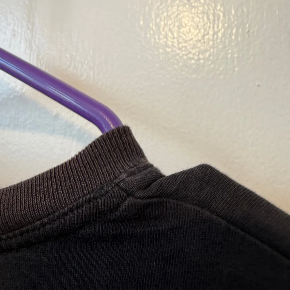 Banana Republic Men’s Black V‑Neck Tee